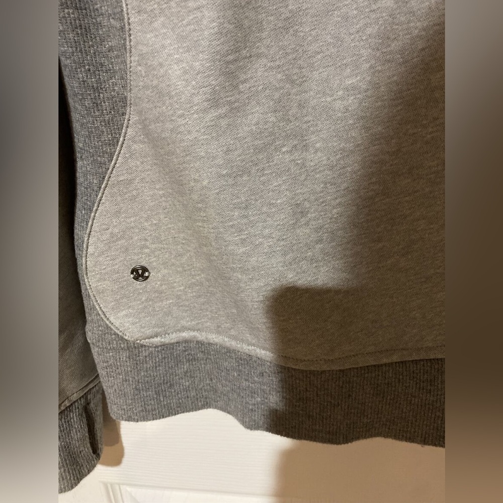 Lululemon Waxed Full Zip Hoodie Jacket Size: 6 - Picture 3 of 4